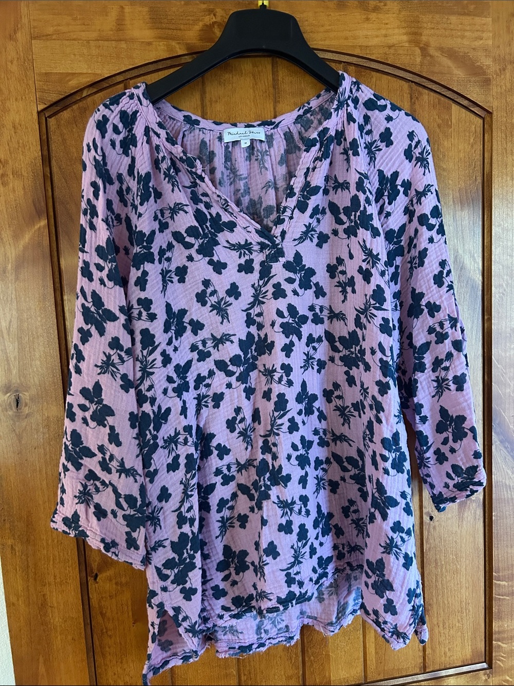 Michel Studio Lavender Pink Floral V-Neck Tunic Top